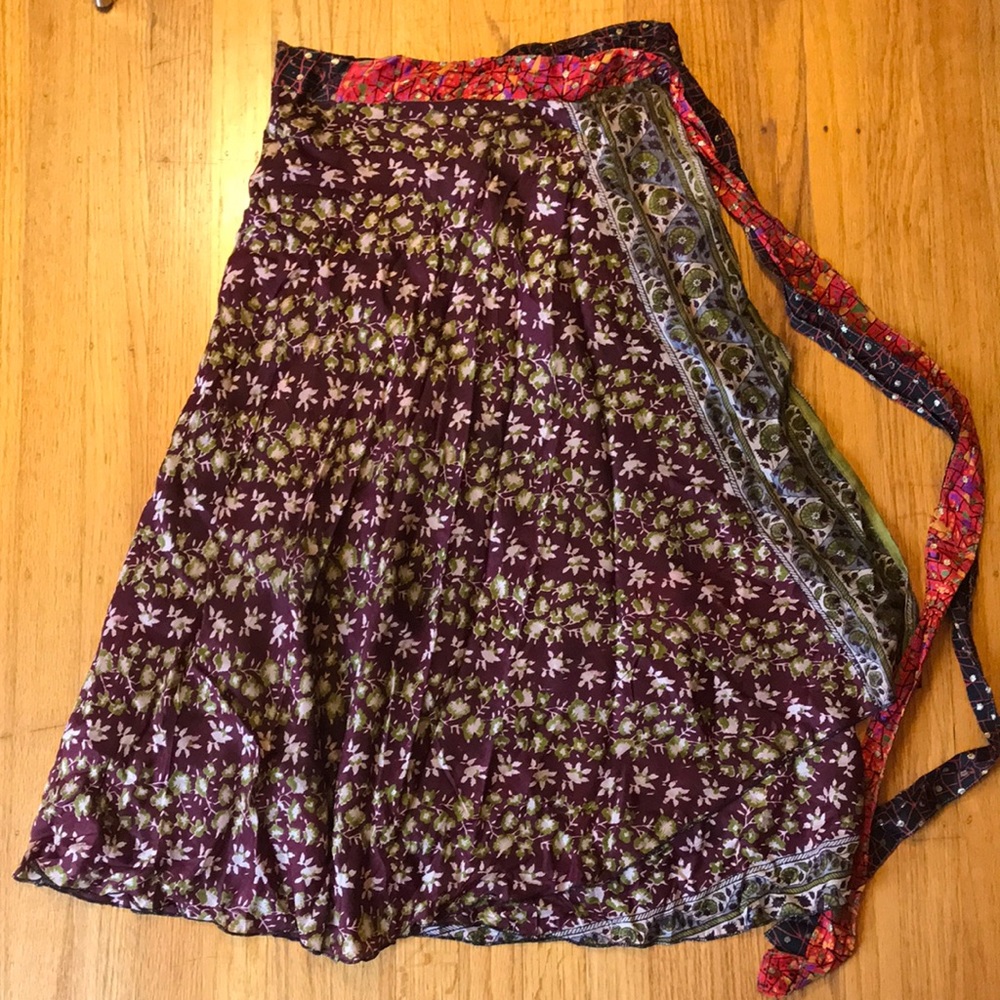 100% vintage silk free size wrap skirt